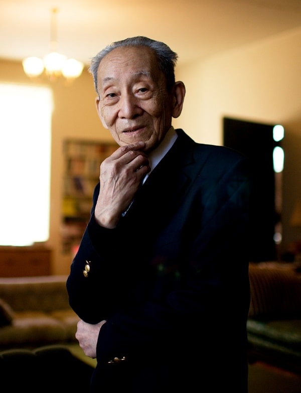 Photo of author Michio Kushi
